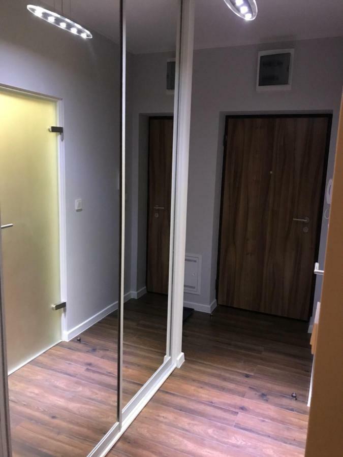 Premium Apartment - Chopin Airport Варшава Екстериор снимка