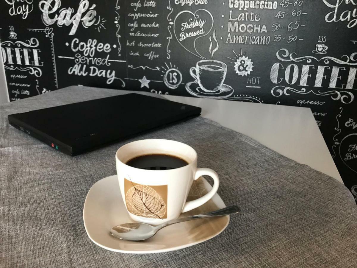 Premium Apartment - Chopin Airport Варшава Екстериор снимка